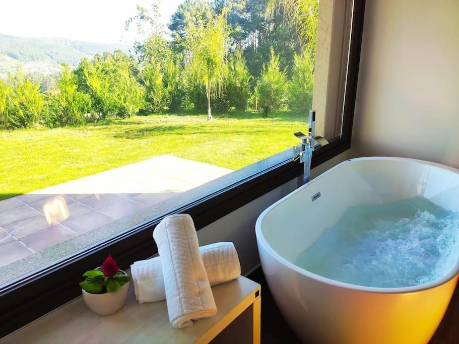 Casa Nueva De Vigo Rural Mos Con Jacuzzi Y Chimenea Para Escapada Romantica 외부 사진